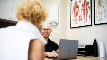 lifestyle discussion with client at plexus 5 Steps To Achieve Your Health & Fitness Goals